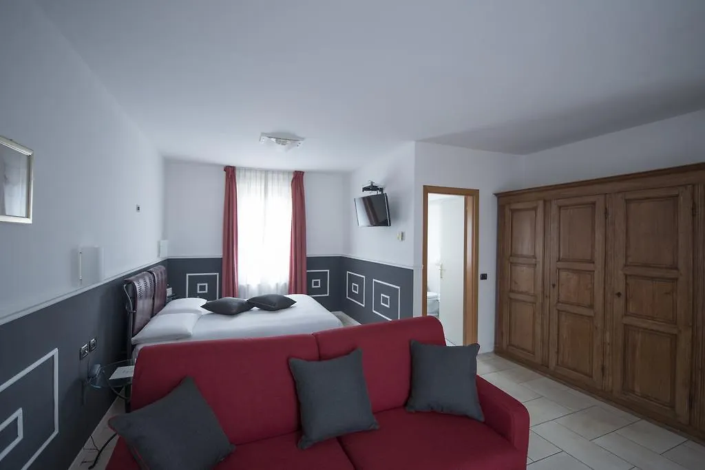 Hotel Villa Colico 3*,  Italia